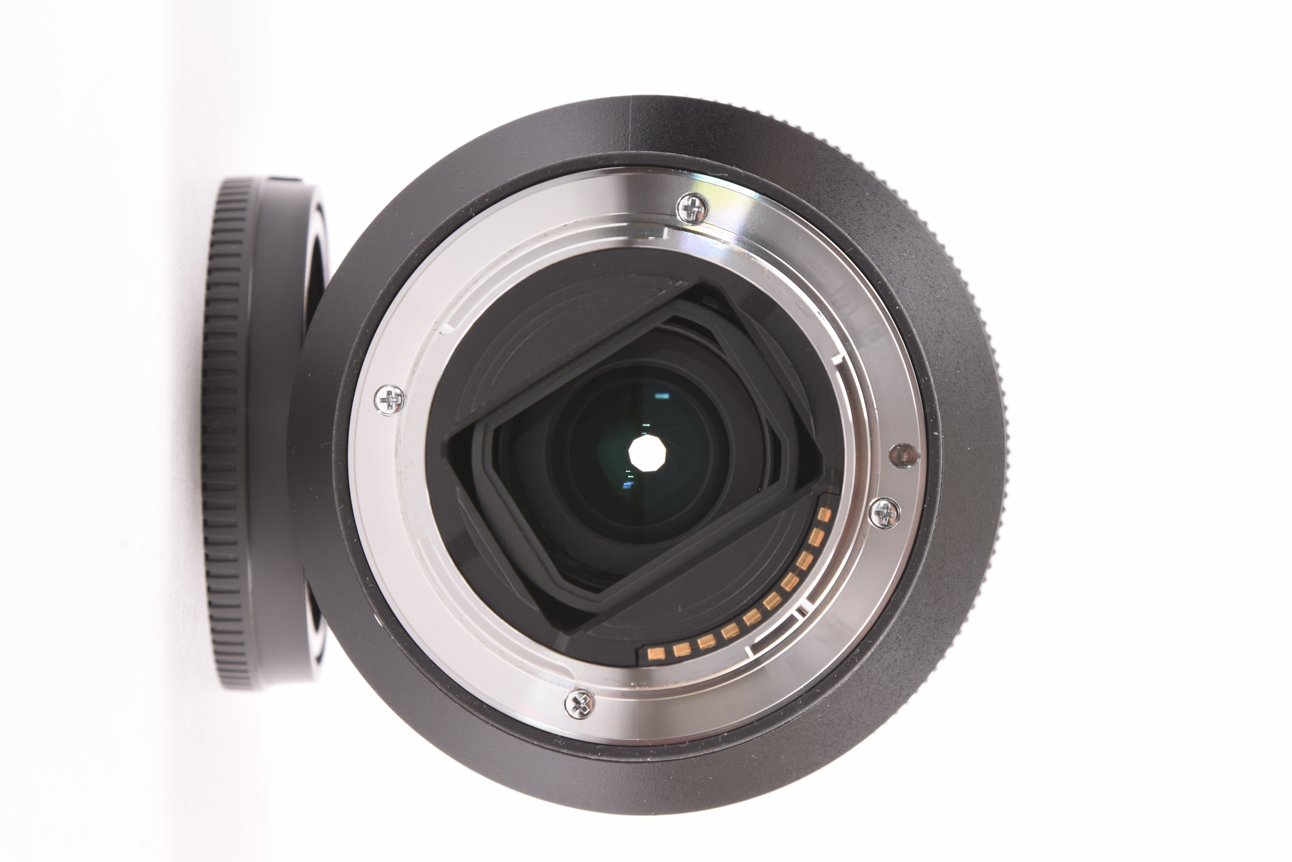 Sony FE 24-105mm f/4 — image 8