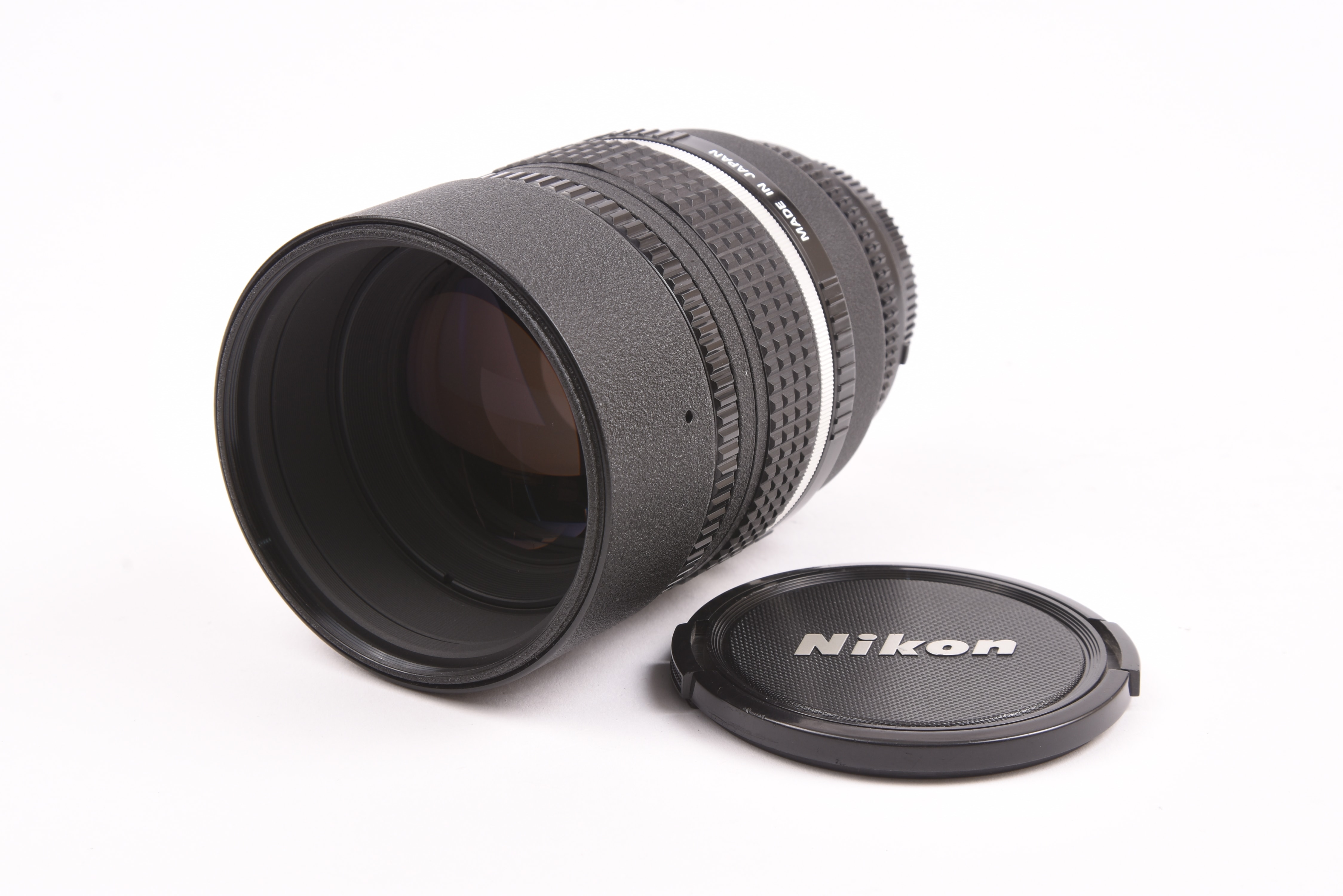 Nikon 105mm f/2D — image 1