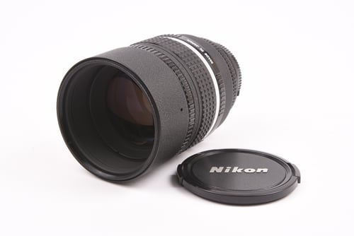 View Nikon AF DC 105mm f/2D #05541 O4 M5 C5 Nikon AF DC 105mm f/2D #05541 O4 M5 C5
