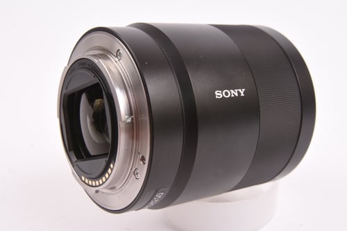 thumbnail-3 for Sony FE 55mm f/1.8 ZA T*