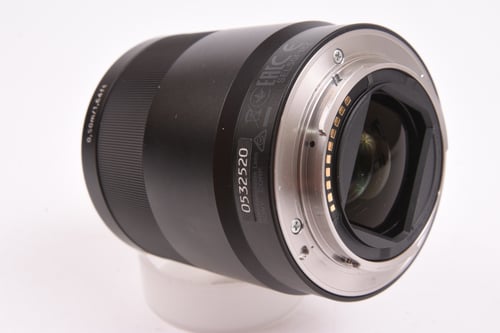 thumbnail-4 for Sony FE 55mm f/1.8 ZA T*
