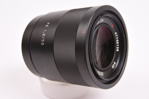 thumbnail-2 for Sony FE 55mm f/1.8 ZA T*