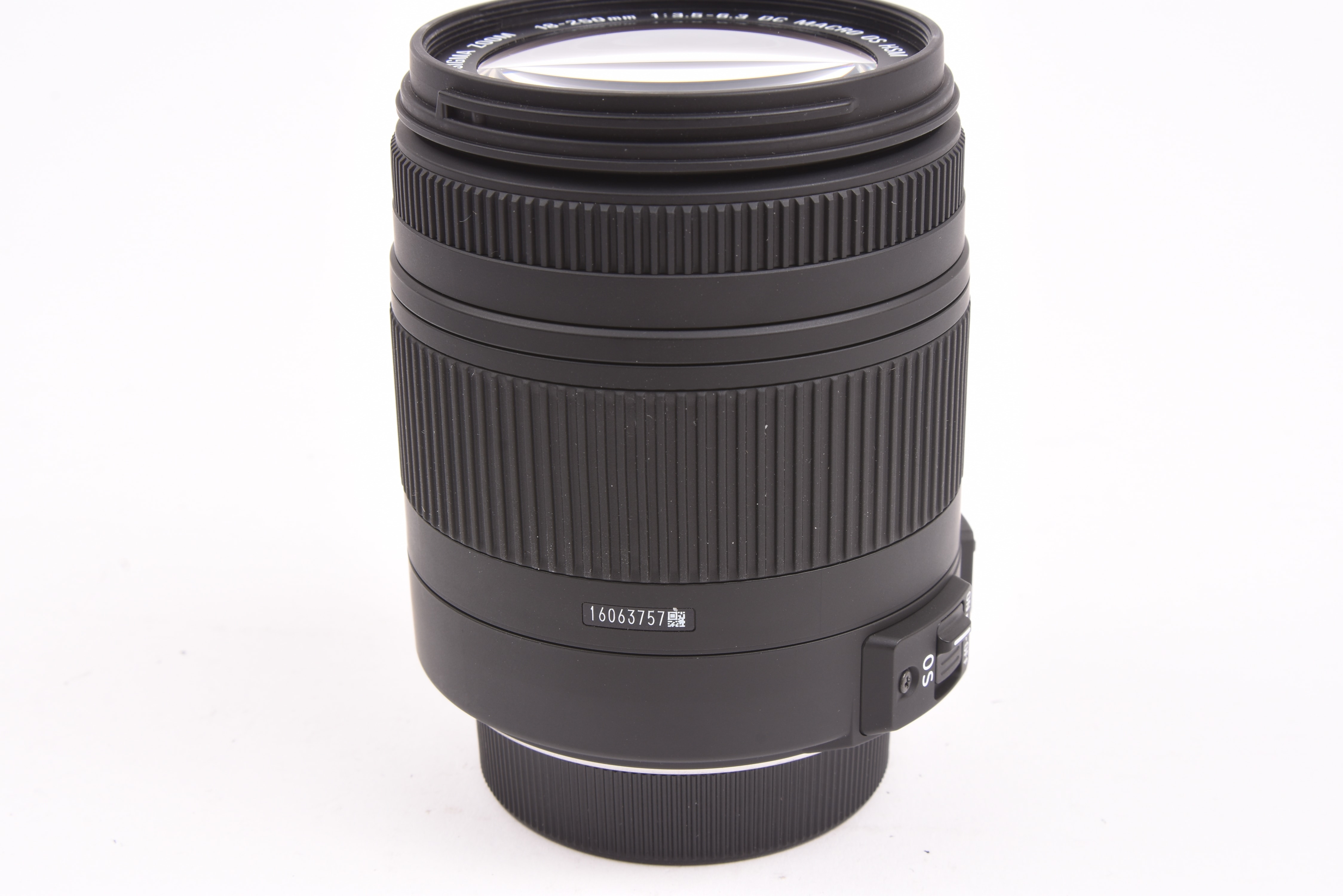 Sigma 18-250mm F/3.5-6.3 — image 2