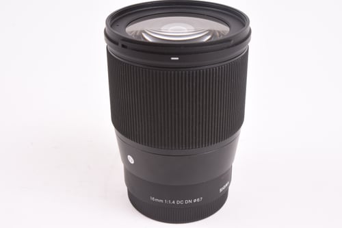 Sigma 16mm f/1.4 DC DN Cont for Sony E