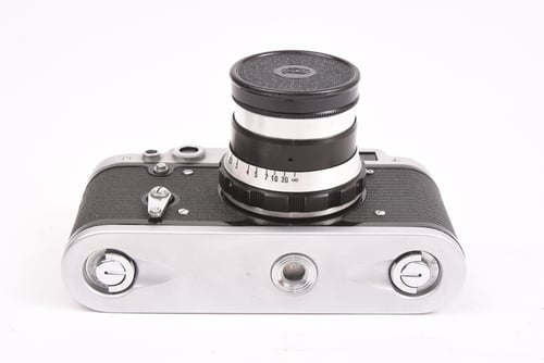 Fed 2 w/ Industar 61 52mm f/2.8 and Case | GearFocus
