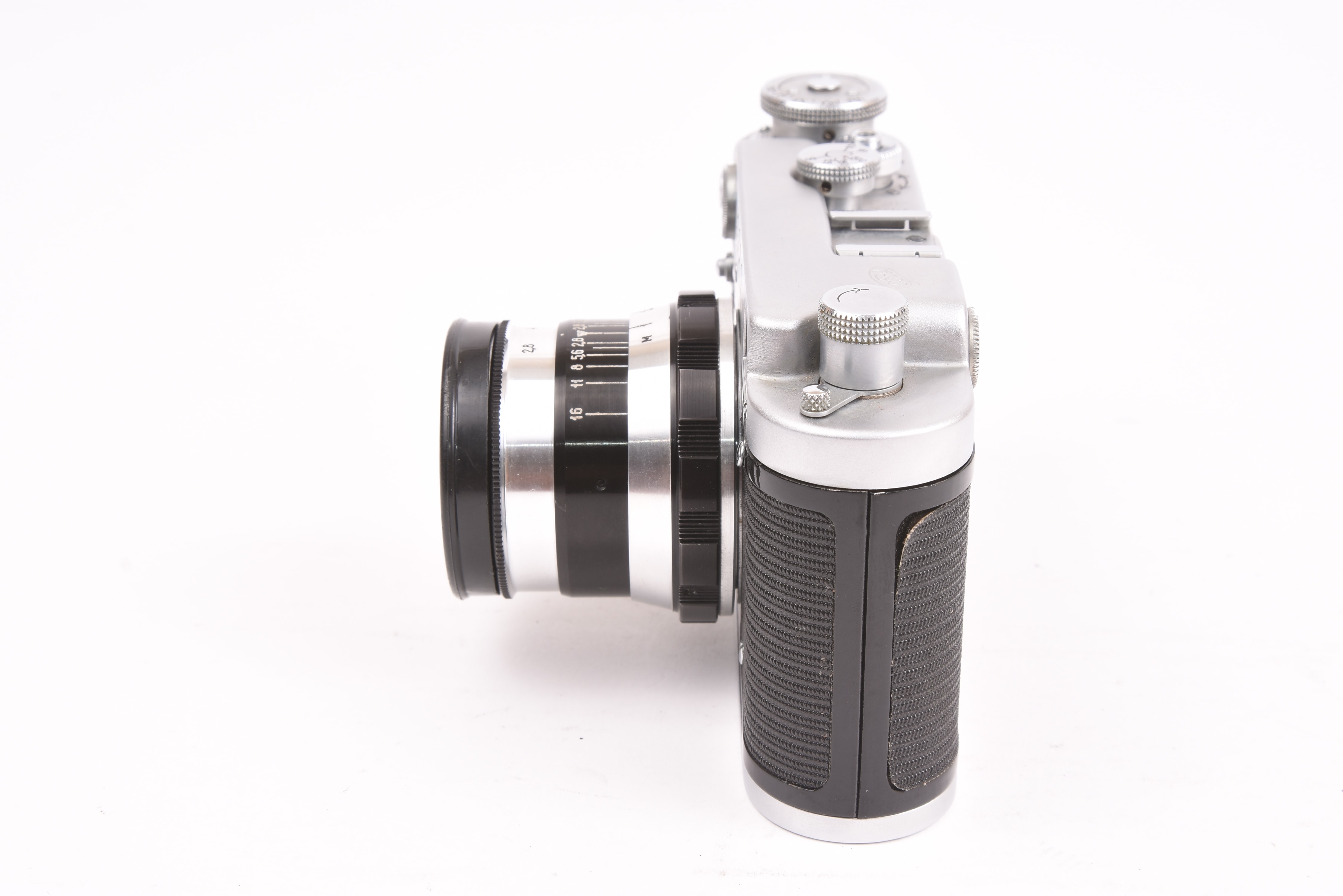 Fed 2 w/ Industar 61 52mm f/2.8 and Case | GearFocus