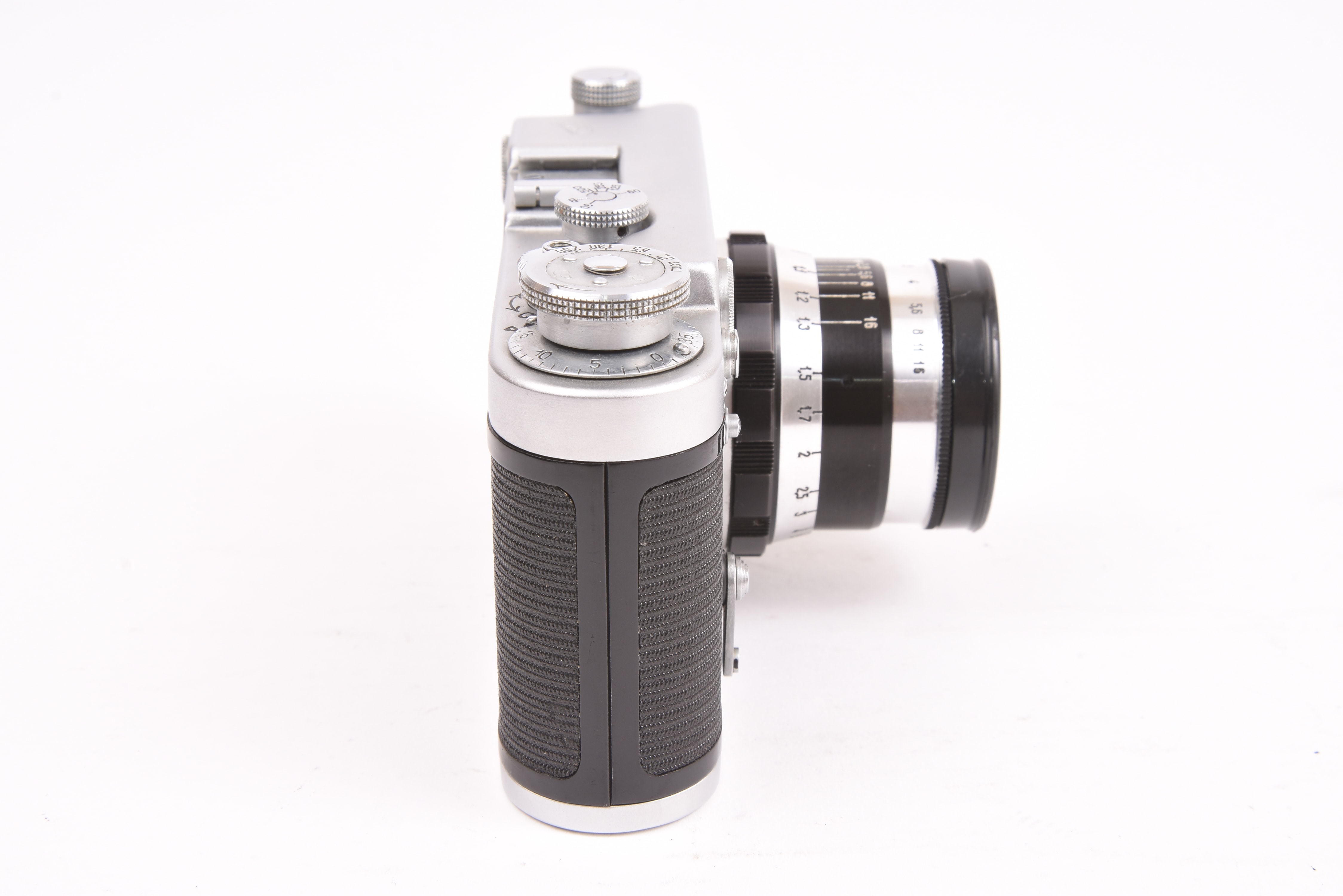 Fed 2 w/ Industar 61 52mm f/2.8 and Case | GearFocus