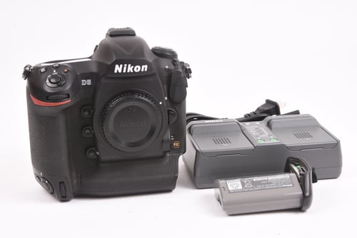 View Nikon D5 Body SC:35.4k #06844 O5 M5 C4 Nikon D5 Body SC:35.4k #06844 O5 M5 C4