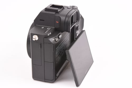 thumbnail-5 for Sony a7 III Body SC:22.1k #40523 O5 M5 C5