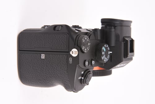 thumbnail-2 for Sony a7 III Body SC:22.1k #40523 O5 M5 C5