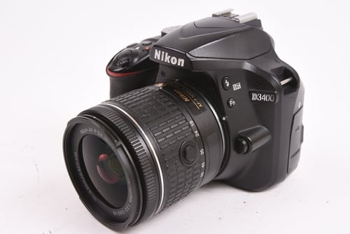 Nikon D3400 w/ 18-55mm