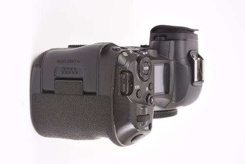 thumbnail-2 for Canon EOS R5 Body SC:2K #00120 O4 M5 C3