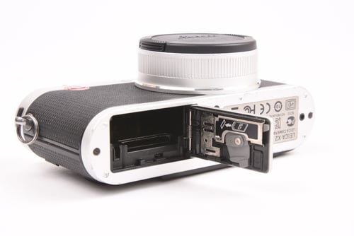 thumbnail-8 for Leica X2 w/ EVF2 #96063 O4 M5 C4