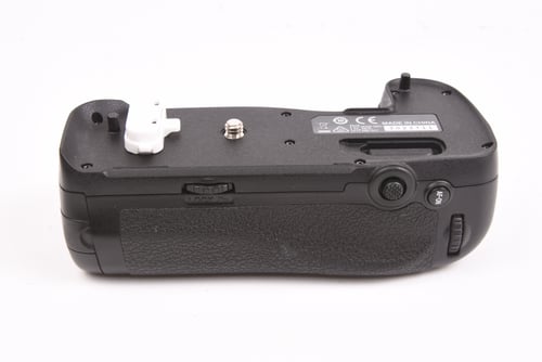 thumbnail-3 for Nikon MB-D17 Grip for D500 M5 C5 #23711