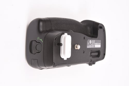 thumbnail-4 for Nikon MB-D17 Grip for D500 M5 C5 #23711