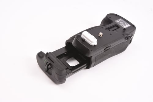 thumbnail-5 for Nikon MB-D18 Grip for D850 M5 C5 #39694