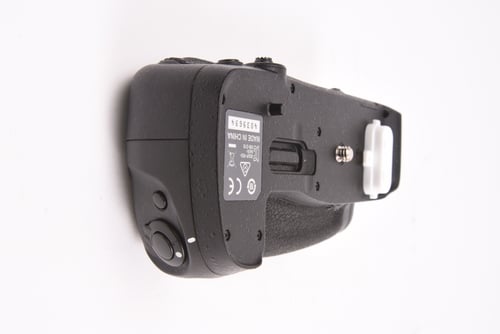 thumbnail-2 for Nikon MB-D18 Grip for D850 M5 C5 #39694