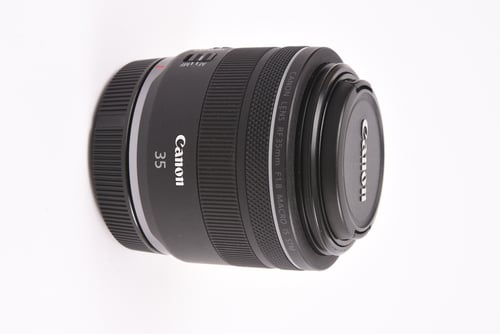 thumbnail-1 for Canon RF 35mm f/1.8 Macro IS STM