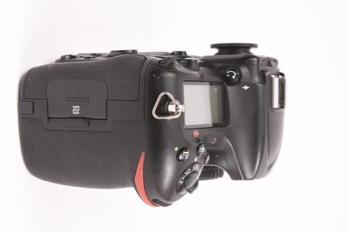 thumbnail-1 for Nikon D500 Body SC:148.7K Cracked #52642 O4 M4 C3