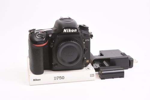 Nikon D750 Body SC: 4.7k O5 M5 C5 #80786