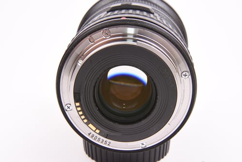 thumbnail-7 for Canon EF 16-35mm f/2.8 L II #05352 O5 M5 C4