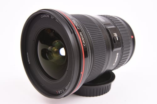 thumbnail-5 for Canon EF 16-35mm f/2.8 L II #05352 O5 M5 C4