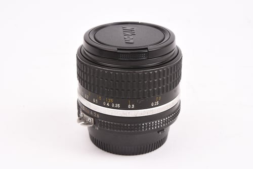 thumbnail-4 for Nikon AIS 28mm f/2.8 w/ Hood #02423 O4 M5 C3