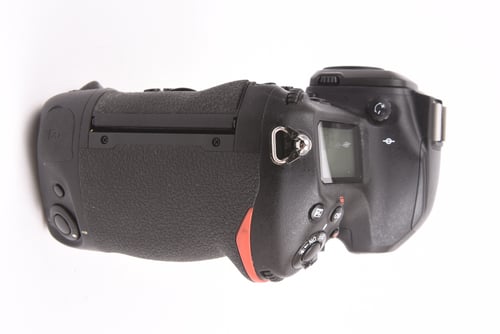 thumbnail-2 for Nikon D6 Body SC:373.9K #00408 O5 M5 C4