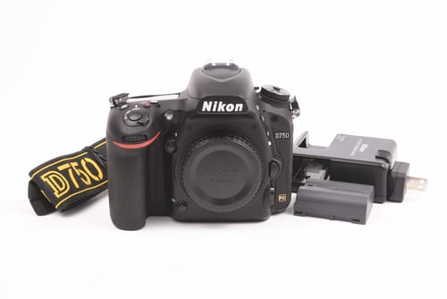 Nikon D750 Body SC:1K #09325 O5 M5 C5