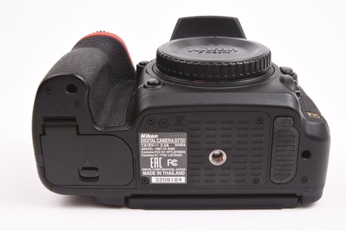 thumbnail-5 for Nikon D750 Body SC:9.3K #09184 O5 M5 C5