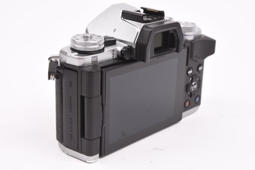 thumbnail-2 for Olympus OM-D E-M5 II Body