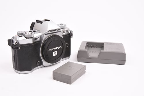Olympus OM-D E-M5 II Body