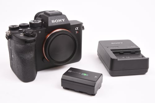 thumbnail-7 for Sony a7R IV Body SC:1.8K #75110 O5 M5 C5