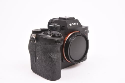 thumbnail-1 for Sony a7R IV Body SC:1.8K #75110 O5 M5 C5