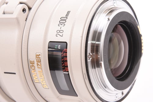 thumbnail-3 for Canon EF 28-300mm L IS #27574 O4 M5 C4