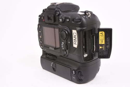 thumbnail-2 for Nikon D200 Body w/ Grip SC: 12k #76399 O4 M5 C4
