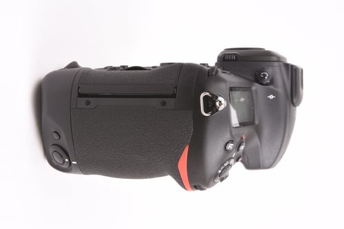 thumbnail-2 for Nikon D5 Body SC: 1.1k #08503 O5 M5 C5