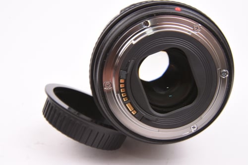 thumbnail-7 for Canon EF 24-105mm f/4 L IS II #05617 O5 M5 C5 DUST