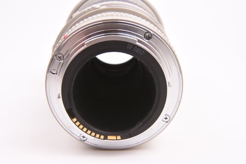 thumbnail-7 for Canon EF 300mm f/4 L #17081 O5 M5 C4