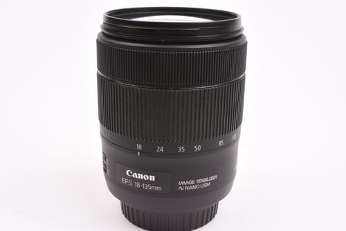 Canon EFS 18-135mm IS Nano #03631 O4 M5 C4