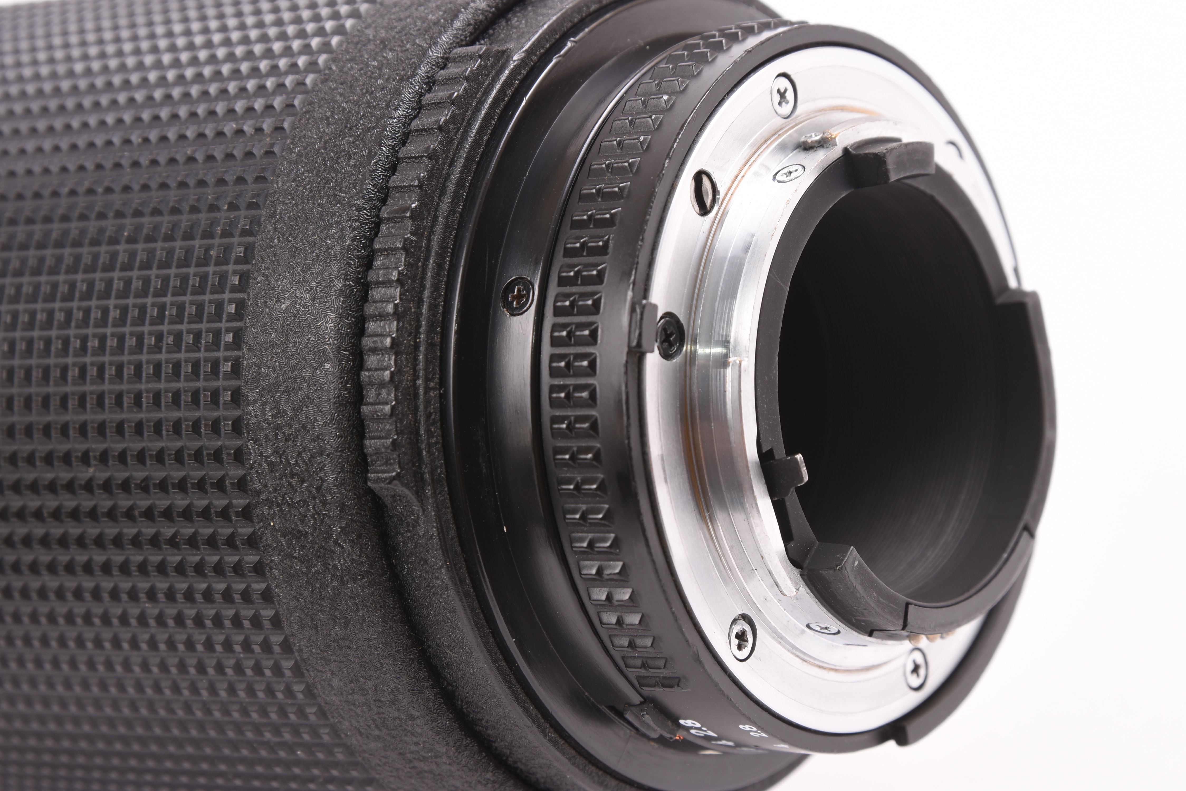 Nikon 80-200mm f/2.8D ED — image 6