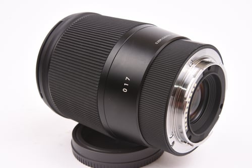 thumbnail-4 for Sigma 16mm f/1.4 DC DN Cont for Sony E (Crop)