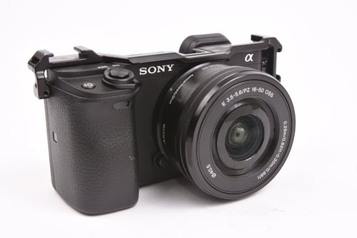 thumbnail-1 for Sony a6400 w/ 16-50mm / Smallrig Top Rail SC:1.3K #13601 O5 M5 C5