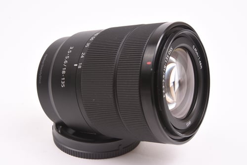 thumbnail-2 for Sony E 18-135mm OSS #52975 04 M5 C5