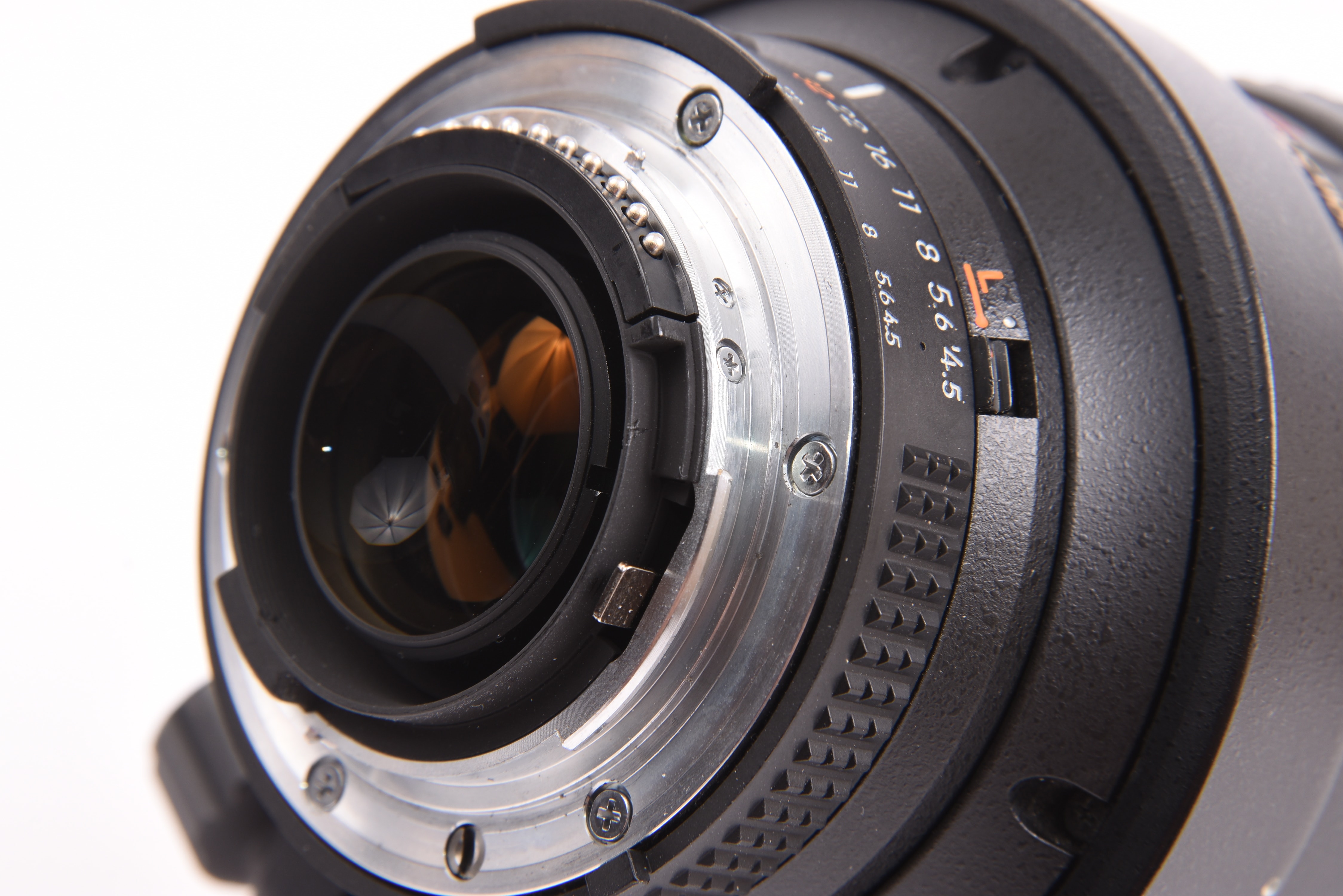 Nikon 80-400mm f/4.5-5.6 D ED VR — image 16