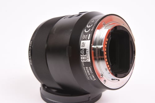 thumbnail-4 for Sony FE 50mm f/2.8 Macro
