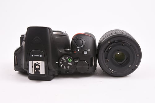 thumbnail-6 for Nikon D5600 w/ 18-55mm