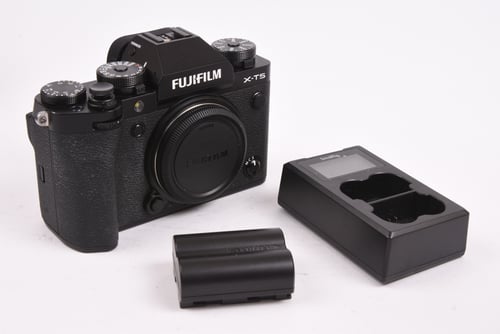 thumbnail-7 for Fujifilm X-T5 Body Black Shutter Count 500