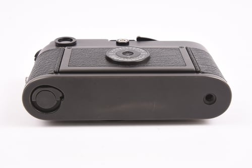 thumbnail-8 for Leica M6 Body w/Case