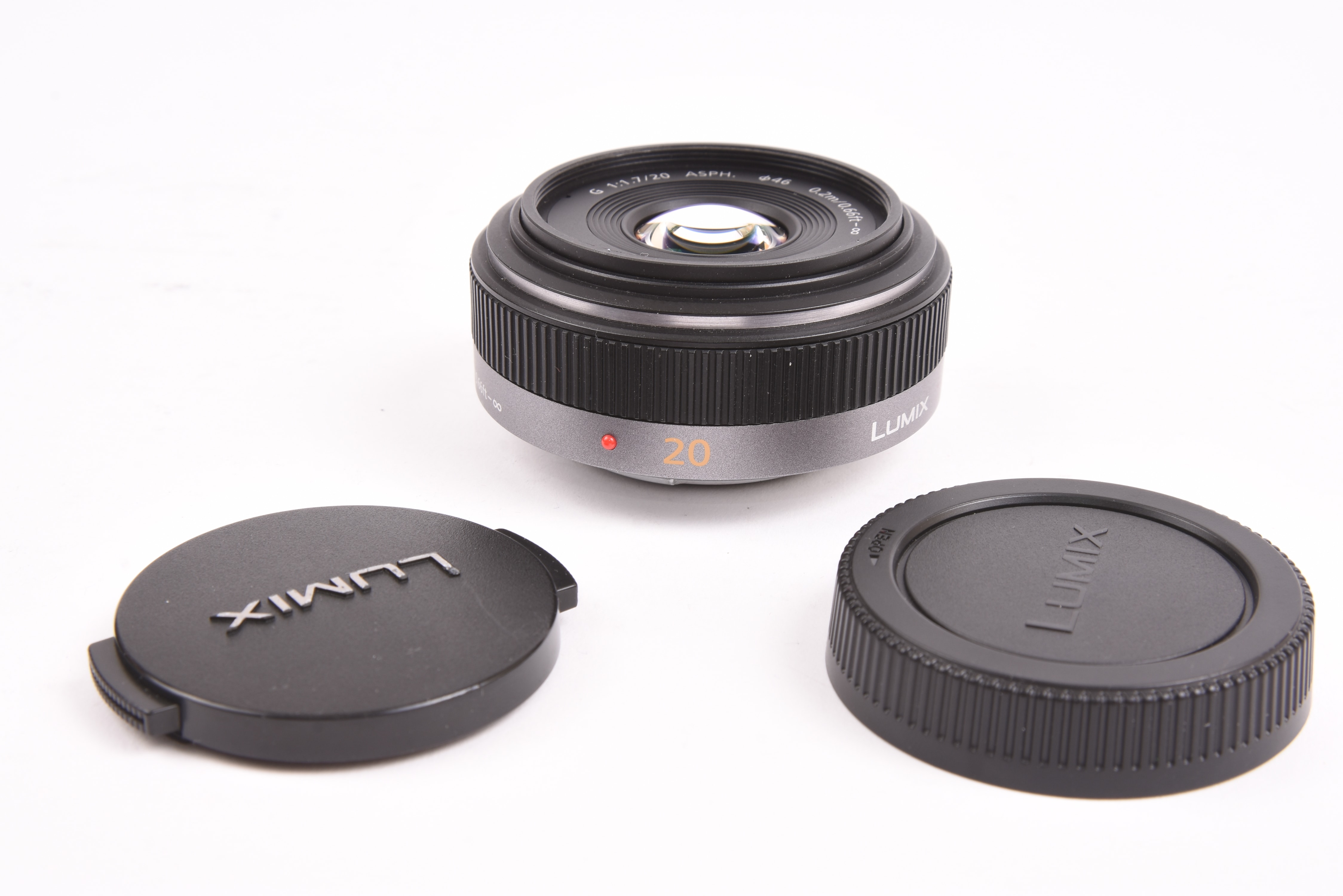 Panasonic MFT 20mm f/1.7 LOUD AF | GearFocus